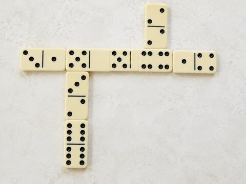 Visuel de la règle : Domino