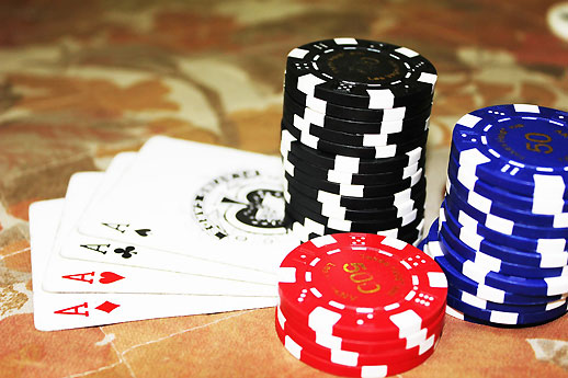 sports et jeux > jeux > cartes > combinaisons au poker image